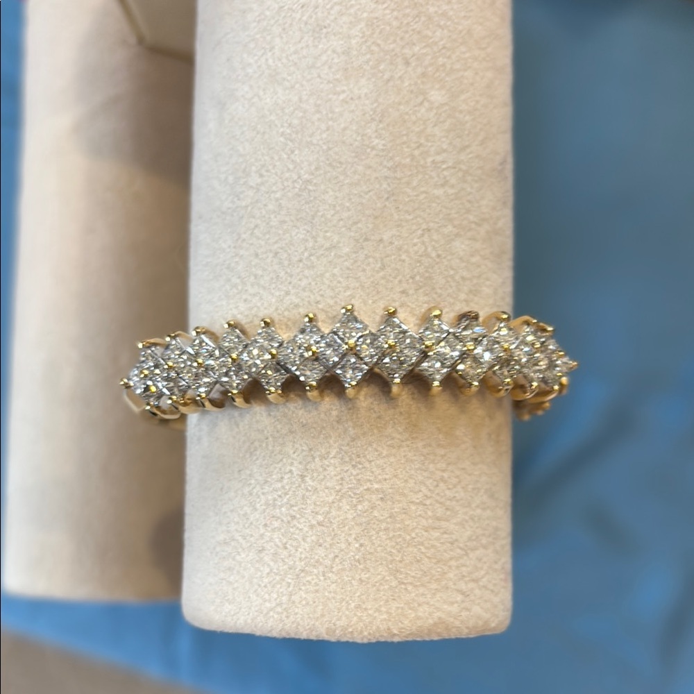 Elegant 14KT  Gold and Princess Diamond Bracelet